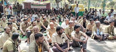 Ape auto drivers and owners protest mandya