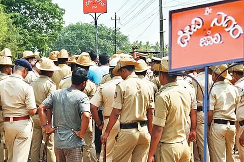 Nameplate conflict in Bhatkal
