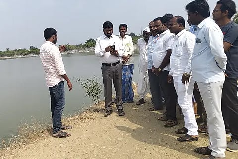 Crocodile, Honnalli, Sindagi, Honnalli, CC TV, Jalagi,
