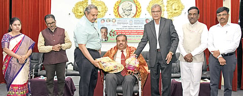 Dr.Nijanjan