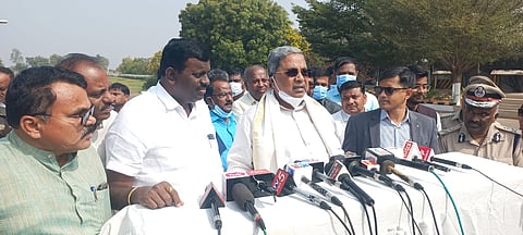 district-koppal-cm-siddaramayya-visit-basapur-hubli-issue
