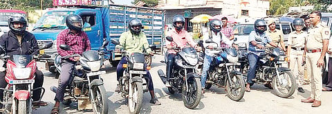ಅಮೂಲ್ಯ ಪ್ರಾಣ ರಕ್ಷಣೆಗೆ ಹೆಲ್ಮೆಟ್ ಉಪಯುಕ್ತ