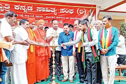 Let the government celebrate Chalukya Utsav