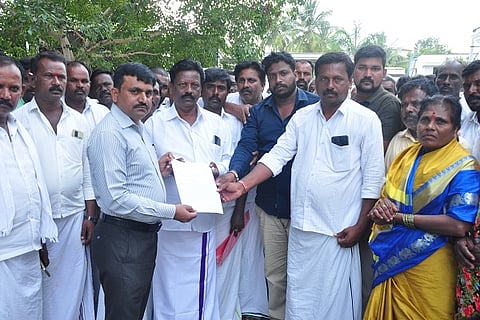 Manavi