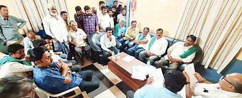 Meeting with farmer by MLA Banakar