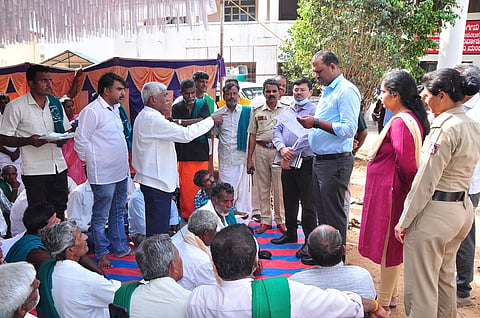 Raytha Protest mandya