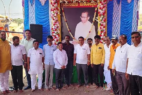 Chaitanya Snehitar Balaga, Saman Snehitar Balaga, Talikote, Gadisomanal, Siddheshwar Sri,