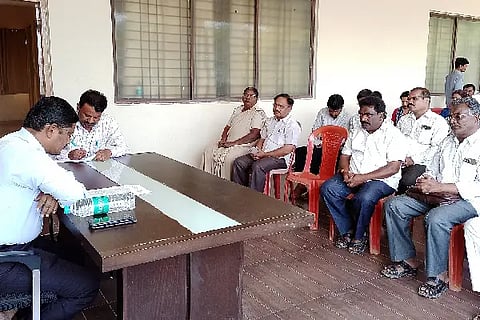 Tehsildar, Prakasha Sindagi, Republic Day, Devahipparagi,