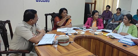 WOMAN CHILD meeting