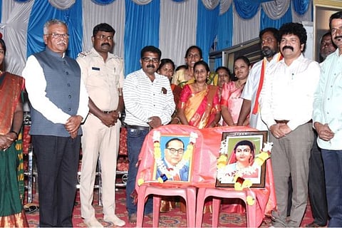 devadurga savitri bai pule