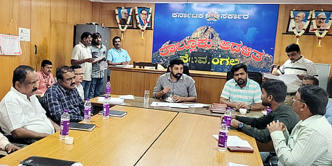 ತಾಲೂಕುಮಟ್ಟದ ಅಧಿಕಾರಿಗಳ ಸಭೆ