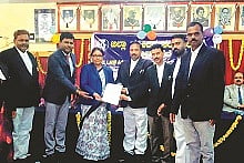 vakeela.jpg