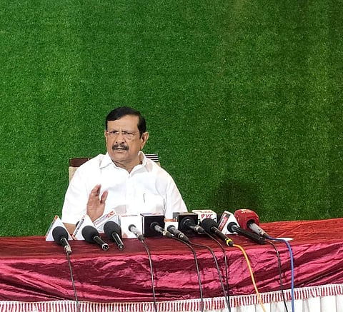 ಹೈಕಮಾಂಡ್‌ಗೆ ಗೌರವ ಕೊಡದವರು ನಮಗೆ ಕೊಡುತ್ತಾರಾ: ಬಿ.ಶಿವರಾಂ