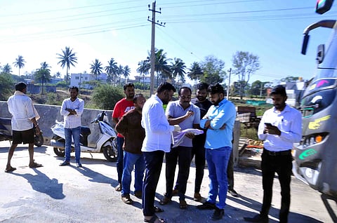 ರಾಜಕಾಲುವೆ ಪರಿಶೀಲನೆ ನಡೆಸಿದ ಶಾಸಕ ಎಚ್.ಪಿ. ಸ್ವರೂಪ್