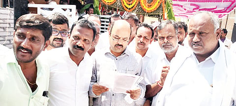 ವಿವಿಧ ಯೋಜನೆ ಜಾರಿಗೊಳಿಸುವಂತೆ ಮನವಿ