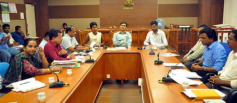 Kanakagiri utsava meeting in koppal by Dc naleen athul to prepare utsava
