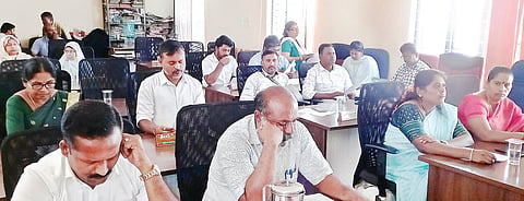 ಕೆ.ಆರ್.ನಗರದ ಪುರಸಭೆಯ 2024-25ನೇ ಸಾಲಿನಲ್ಲಿ ಬಜೆಟ್ ಸಭೆಯಲ್ಲಿ ಭಾಗವಹಿಸಿದ್ದ ಸದಸ್ಯರು.