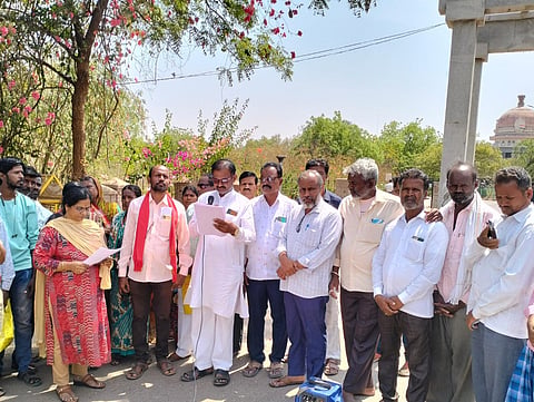 labors protest in koppal asked demand