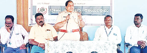 ಮಕ್ಕಳ ಹಕ್ಕು ರಕ್ಷಣೆಗೆ ಒತ್ತು ನೀಡಿ