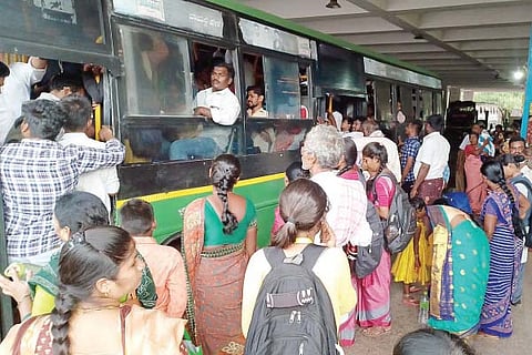 Bellary bus