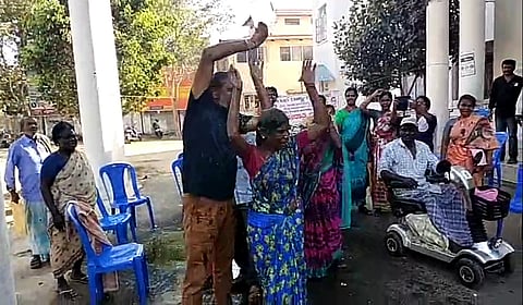 Budanur villagers protest mandya