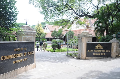 City Police commissioner Office (1)