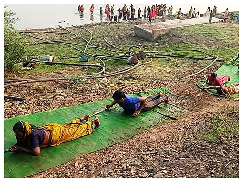 Devotees who offered prayers