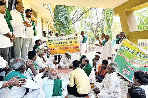 KBJNL, Chief Engineer's Office, Farmers' Protest, Lake Filling,