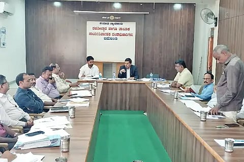 Provide adequate facilities in Anganwadis