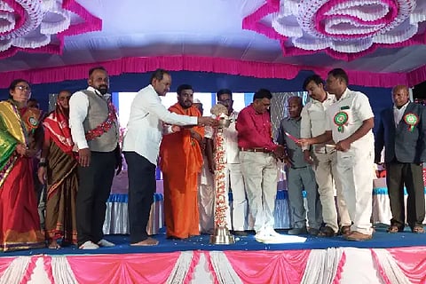 Students, good use of time, Hitnalli, former MLA, Dr. Devananda Chavan,