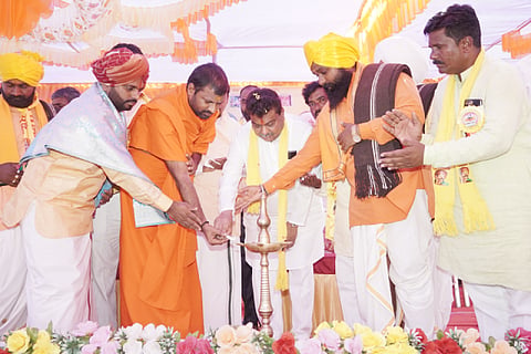 The people of Halumat Samaj are devotees of God