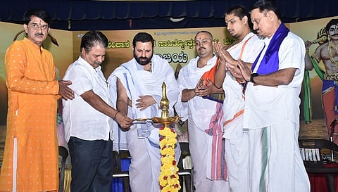 Trimathastha Brahmins should unite DT Prakash