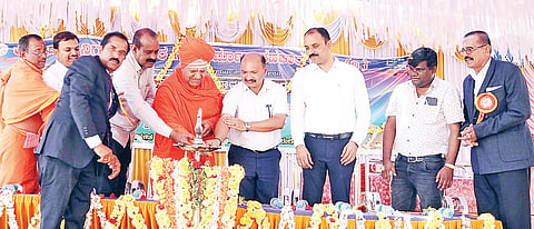 ಪ್ರೀತಿ, ಬಾಂಧವ್ಯದಿಂದ ನೆಮ್ಮದಿ ಸಾಧ್ಯ