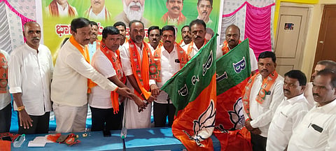 ಅಭ್ಯರ್ಥಿ ಗೆಲ್ಲಿಸುವ ಜವಬ್ದಾರಿ ಎಲ್ಲರ ಮೇಲಿದೆ