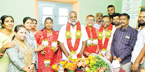 ಕೆ.ಎಸ್.ಮಹೇಶ್ ಅಧಿಕಾರ ಸ್ವೀಕಾರ