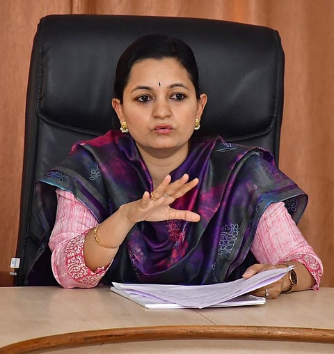 18 Dwd 6 (Divya Prabhu)