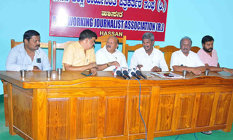 ಸಿಎಂ. ಶಂಕುಸ್ಥಾಪನೆ ಮತ್ತು ಶಿಲನ್ಯಾಸ ಕಾರ್ಯಕ್ರಮ ಚುನಾವಣೆಯ ಗಿಮಿಕ್:ಎಚ್.ಕೆ. ಕುಮಾರಸ್ವಾಮಿ