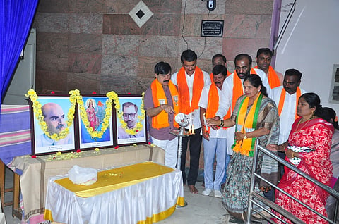 ಜೆಡಿಎಸ್,ಬಿಜೆಪಿ ಮೈತ್ರಿ :ಬೇರೆ ಯುವಕನ ಮದುವೆಗಾಗಿ ನಾವುಗಳು ಓಡಾಡಬೇಕು