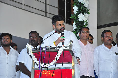 ಕಾಂಗ್ರೆಸ್ ದಲಿತರಿಗೆ ರಾಜಕೀಯ ಸ್ಥಾನಮಾನ ಕೊಡಲೇ ಇಲ್ಲ:ಪ್ರಜ್ವಲ್ ರೇವಣ್ಣ