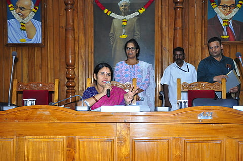 ಮೂರು ನಿಮಿಷದಲ್ಲಿ ಹಾಸನ ನಗರ ಸಭೆಯ ಬಜೆಟ್ ಮಂಡನೆ, ಅನುಮೋದನೆ