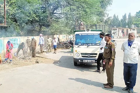 Alamela, Bus Stand, Cleanliness, Town Panchayat, Civic Workers,