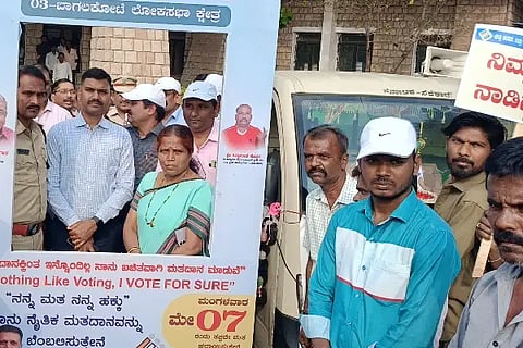 Election, District Collector, K.M. Janaki, Hunagunda,