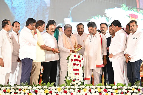 Guarantee Samavesha CM Siddaramaiah speech mandya