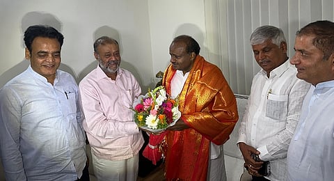 HDK met KC Narayana Gowda mandya