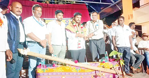 ವಿದ್ಯಾರ್ಥಿಗಳು ಸಾಧಕರ ಜೀವನ ಚರಿತ್ರೆ ಅಧ್ಯಯನ ಮಾಡಲಿ