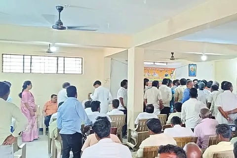 Lok Sabha Elections, Preliminaries, Leaders, Activists, Muddebihala,