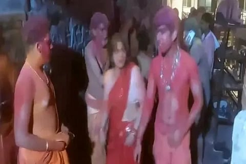 holi new
