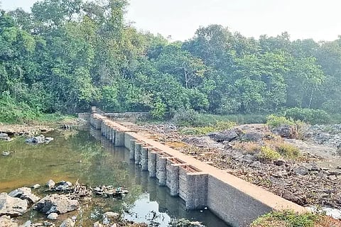 vented dam