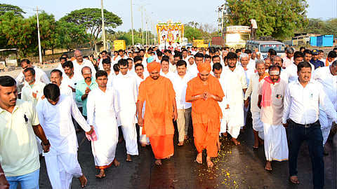 Gavishree padayatra in koppal shivashantavera shree punya smarane