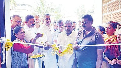 ಕಾಂಗ್ರೆಸ್ ಕಚೇರಿ ಉದ್ಘಾಟನೆ